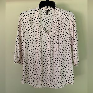 HeartSoul - Light pink/black dots blouse with cinched 3/4 sleeves, and ties - XS